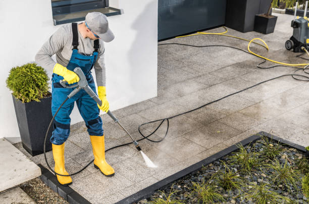 Pressure Washing Estimates in Hillsborough, CA